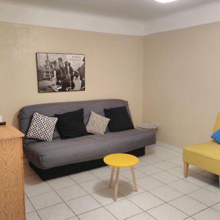 Beaucaire Studio Apartamento Exterior foto